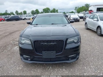 Chrysler 300C II 2023 Chrysler 300 Touring L, 2023r., 3.6L 3.6 Benzyna 292KM, zdjęcie 6