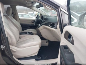 Chrysler Voyager V 2021 Chrysler Voyager 2021 r., 3,6L LXI 3.6 Benzyna 287KM, zdjęcie 8