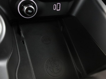 Alfa Romeo Tonale SUV PHEV 1.3 PHEV Q4 280KM 2022 Alfa Romeo Tonale PHEV 4x4 full LED skóra virtual, zdjęcie 31