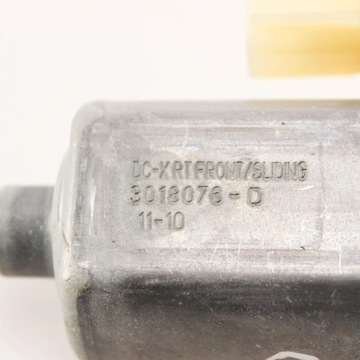 DODGE CARAVAN 2016 PRAVÁ STRANA MOTOREK ZVEDÁNÍ OKNO DVEŘE ZADNÍCH