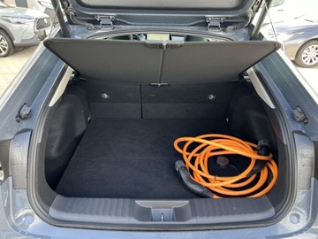 Toyota Prius V (XW60) 2.0  Hybrid Dynamic Force Plug-in 223KM 2023 Toyota Prius Plug-in Hybrid Executive V (2023-), zdjęcie 13