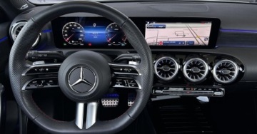 Mercedes Klasa A W177/V177 Hatchback Facelifting 2.0 220 190KM 2024 Mercedes-Benz Klasa A 4Matic AMG Line Multibeam AndroidAuto Pamiec foteli, zdjęcie 12