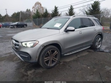 Mercedes GLE V167 2020 Mercedes-Benz GLE 2020 r., 2,0L 350 4MATIC 2.0 Benzyna 255KM, zdjęcie 2