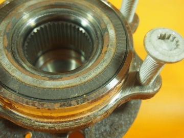 Ступица колеса Audi A5 8k0407613b / 8k0407625f