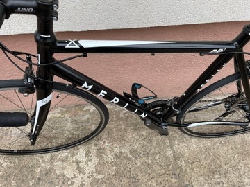 Шоссейный велосипед Merlin, Shimano Claris, выставка