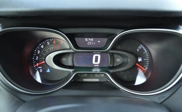 Renault Captur I Crossover 0.9 Energy TCe 90KM 2017 Renault Captur LIFT Benzyna Klimatyzacja Nawigacja Benzyna 90KM, zdjęcie 22