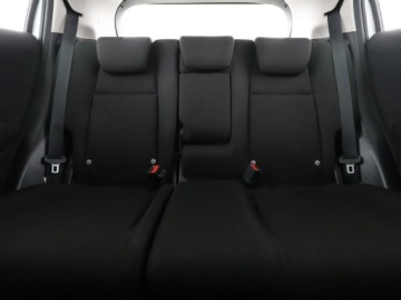 Honda HR-V II SUV 1.5 i-VTEC 130KM 2016 Honda HR-V Elegance PDC grzane fotele klima-auto., zdjęcie 17