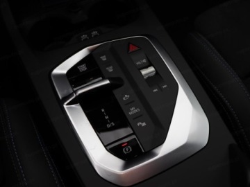 BMW Seria 2 F74 2025 BMW Seria 2 Gran Coupe 220 Sport Sedan 1.5 (170KM) 2025, zdjęcie 11