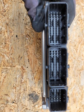 JEDNOTKA MOTORU SMART FORFOUR II 0261S12022