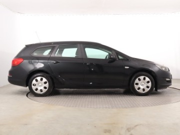 Opel Astra J Sports Tourer Facelifting 1.4 Twinport ECOTEC 100KM 2013 Opel Astra 1.4 16V, Salon Polska, GAZ, Klima, zdjęcie 5