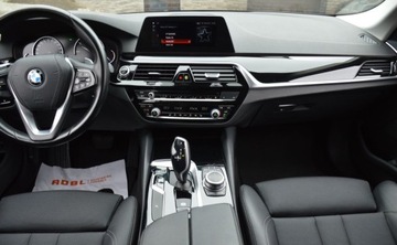 BMW Seria 5 G30-G31 Touring 520d 190KM 2020 BMW Seria 5 2,0D 190 KM X-DRIVE Full Led Nawigacja SPORT-LINE 2.0 Diesel, zdjęcie 16