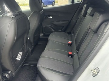 Peugeot 2008 II 2025 Od ręki - GT e-DCS 1.2 mHEV 145KM, zdjęcie 7