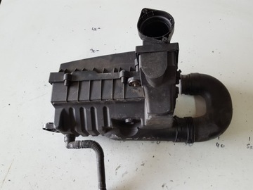 AUDI A3 8P 03-12 1.9 TDI POUZDRO FILTRU VZDUCHU