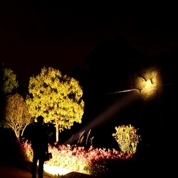 WIELOFUNKCYJNA LATARKA LED SZPERACZ POWERBANK LED