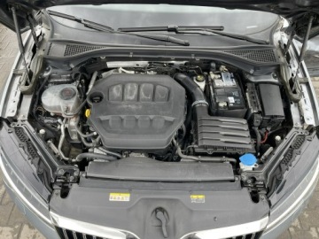 Skoda Superb III Kombi Facelifting 2.0 TSI 190KM 2021 Škoda Superb Skoda Superb DSG Podgrzewanie, zdjęcie 14