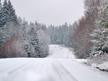 МАГНИЯ ХЛОРИД Безопасно для брусчатки.