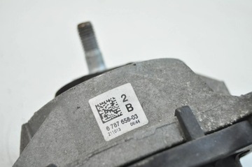 BMW 4 F32 F33 2013 LEVÝ STRANA DRŽÁK / DRŽÁKY MOTORU