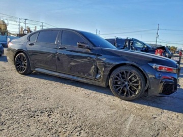 BMW Seria 7 G70 2022 BMW Seria 7 740i 2022 3.0 Benzyna 335KM, zdjęcie 4