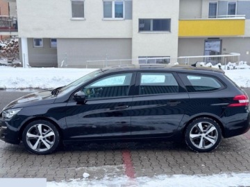 Peugeot 308 II SW 1.2 PureTech 130KM 2015 Peugeot 308 1.2 130 e-THP Start &amp; Stop Active 2015r, zdjęcie 24
