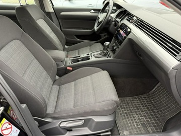 Volkswagen Passat B8 Limousine Facelifting 2.0 TDI SCR 150KM 2020 Volkswagen Passat 2,0 TDi DSG EVO Business, FV23%, zdjęcie 10
