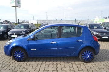 Renault Clio III Hatchback 5d 1.2 i 16V 75KM 2010 Renault Clio, zdjęcie 3