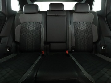 Volkswagen Tiguan II SUV 2.0 TDI 150KM 2020 Volkswagen Tiguan FV23% lift 4x4 DSG full LED, zdjęcie 17