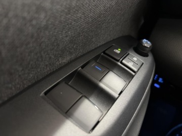 Toyota Yaris IV Hatchback 1.5 Hybrid Dynamic Force 116KM 2022 Toyota Yaris Hybrid 1.5 Comfort IV (2020-) Toyota, zdjęcie 19