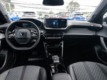 Peugeot 2008 II 2025 Od ręki - Allure EAT8 1.2 PureTech 130KM / Pakiet Vision i Drive Assist, zdjęcie 6