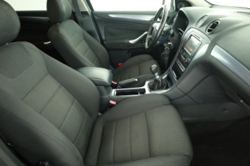 Ford Mondeo IV Kombi 1.6 Duratorq TDCi 115KM 2011 Ford Mondeo 1.6 TDCi, Navi, Klima, Klimatronic, zdjęcie 6