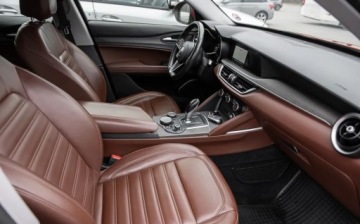 Alfa Romeo Stelvio SUV 2.2 Diesel 180KM 2017 Alfa Romeo Stelvio 2.2JTD 180KM Ledy Navi Camera Skora Full Serwis ASO No, zdjęcie 32