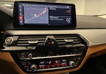 BMW Seria 5 G30-G31 Touring Facelifting 2.0 520d 190KM 2023 BMW Seria 5 520d xDrive, Fakura VAT 23, Bezwypadkowy, Serwis ASO, Hak 2.0, zdjęcie 16