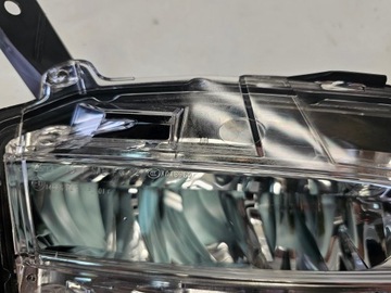 HALOGEN SVĚTLO MLHOVKA LEXUS NX 14-> PRAVÝ PŘEDNÍ ORIGINÁLNÍ