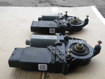 Электродвигатель стеклоподъемника VW Passat B5 FL с фейслифтингом ПРАВЫЙ ПЕРЕДНИЙ 0130821694