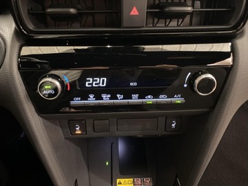 Toyota Yaris IV Hatchback 1.5 Hybrid Dynamic Force 116KM 2024 Toyota Yaris Cross Hybrid 1.5 Style Toyota Yaris C, zdjęcie 17