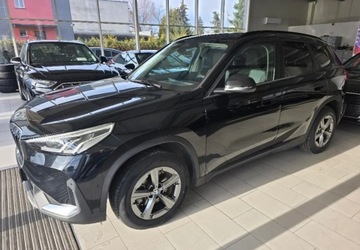 BMW X1 U11 Crossover 1.5 18i 136KM 2023 BMW X1 nowy model, skora perforowana 1.5 Benzyna 136KM, zdjęcie 1