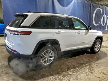 Jeep Grand Cherokee V 2023 Jeep Grand Cherokee Laredo 2023 3.6 Benzyna 293KM, zdjęcie 3