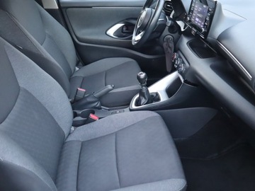 Toyota Yaris IV Hatchback 1.5 Dynamic Force 125KM 2021 Toyota Yaris 1.5 VVT-i, Salon Polska, zdjęcie 8