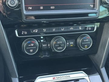 Volkswagen Passat B8 Variant 2.0 TDI SCR 240KM 2015 Volkswagen Passat 2.0 TDI 240KM 2015 DSG 4x4, zdjęcie 27