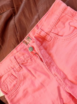 Bermudy roz.140