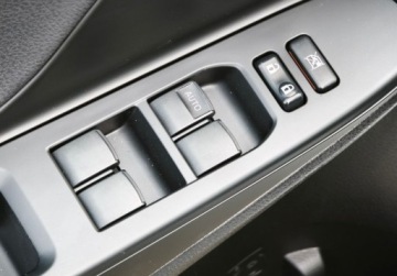 Toyota Yaris III Hatchback 5d Facelifting 2017 1.5 Dual VVT-iE 111KM 2018 Toyota Yaris Selection, Tempomat, Kamera cofania, 2 strefowa klimatyzacja,, zdjęcie 17