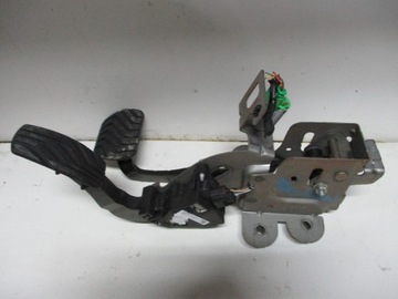 PEDAŁ PEDAŁY RENAULT TALISMAN 180026830R