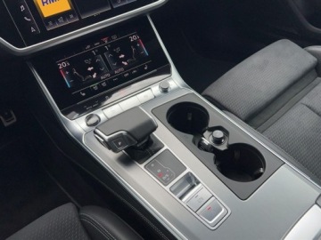 Audi A6 C8 2024 Audi A6 Avant 55 TFSI e HD Matrix LED S-Line Bang Olufsen Head Up Hak Gwa, zdjęcie 20
