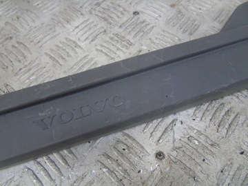 VOLVO S80 И ПРЕДУПРЕЖДАЮЩИЙ ТРЕУГОЛЬНИК 9190063