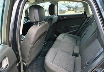 Opel Astra J Sedan 1.4 Turbo ECOTEC 140KM 2013 Opel Astra BENZYNA nawigacja SEDAN super okazja POLECAMY 1.4, zdjęcie 32