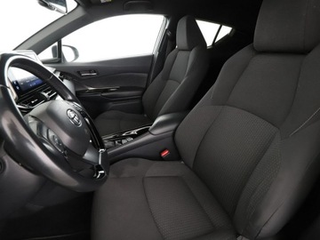 Toyota C-HR I Crossover 1.8 Hybrid 122KM 2018 Toyota C-HR HEV navi kamera cofania klima auto LED, zdjęcie 12