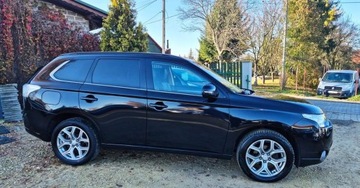 Mitsubishi Outlander III 2013 Mitsubishi Outlander BENZYNA HYBRYDA plug in 4x4 grzane fotele AUTOMAT, zdjęcie 9