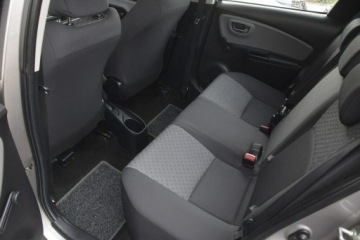 Toyota Yaris III Hatchback 5d Facelifting 1.33 Dual VVT-i 99KM 2015 Toyota Yaris 1.33 Benzyna nawi hak kamera cofania, zdjęcie 29