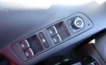 Volkswagen Tiguan I SUV Facelifting 2.0 TDI CR DPF BlueMotion 140KM 2012 Volkswagen Tiguan 2.0TDI 140KM 4Motion 4x4 LIFT Navi Klimatronik Alcantara, zdjęcie 27