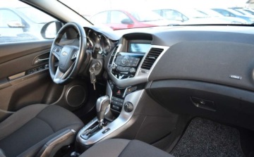 Chevrolet Cruze Sedan 2.0 VCDI 16V DOHC 163KM 2012 Chevrolet Cruze bezywpadkowe - automat - niski przebieg - auto zadbane 2.0, zdjęcie 33