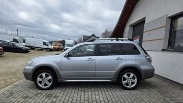 Mitsubishi Outlander I 2005 Mitsubishi Outlander 4x4, zdjęcie 3